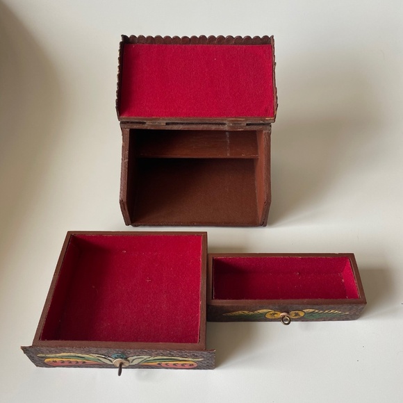 Vintage TOOLED LEATHER BOX with Drawers Leather on Wood Hand Painted Rare - Picture 2 of 10